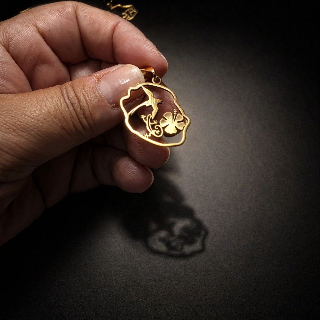 Pendentif carte de l'île de la réunion symbole tropical
